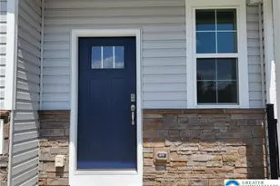 1081 Turnstone Dr, Upper Macungie Township, PA 18051 - Photo 2