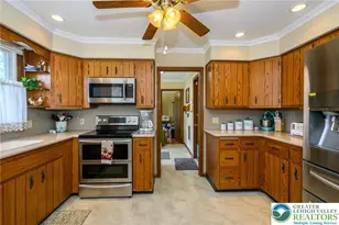 385 Apollo Dr, Bethlehem City, PA 18017 - Photo 10