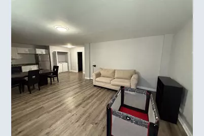 654 Pennsylvania Avenue, Bangor, PA 18013 - Photo 2