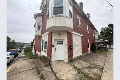 654 Pennsylvania Avenue, Bangor, PA 18013 - Photo 1