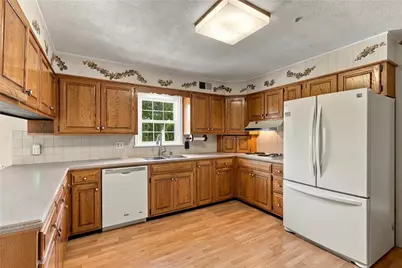 1285 Clearview Circle, Lower Macungie Township, PA 18103 - Photo 18