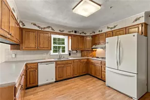 1285 Clearview Cir, Lower Macungie Township, PA 18103 - Photo 18