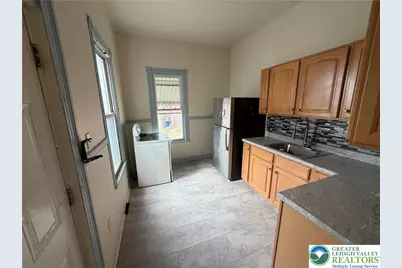 1312 N 10th Street, Reading, PA 19604 - Photo 4