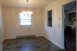 643 Dogwood Ln, Stockertown Boro, PA 18040 - Photo 6