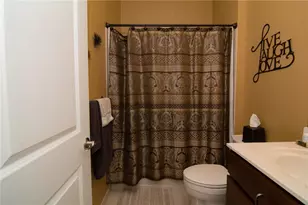 4097 Rutz Ln, South Whitehall Township, PA 18104 - Photo 40