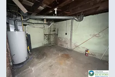2023 Ferry Street, Wilson, PA 18042 - Photo 24