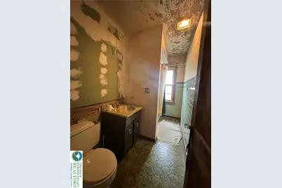 2023 Ferry Street, Wilson, PA 18042 - Photo 16