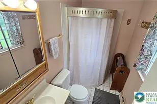 4474 Phillip St, Whitehall Township, PA 18052 - Photo 16