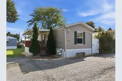 6129 Memorial Road, Allentown City, PA 18104 - Photo 2