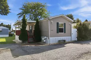 6129 Memorial Rd, Allentown City, PA 18104 - Photo 2