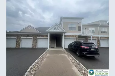 424 Waterford Terrace, Williams Township, PA 18042 - Photo 2