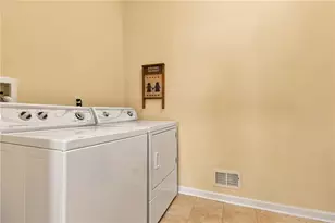 870 E Homestead Ln, Williams Township, PA 18042 - Photo 28