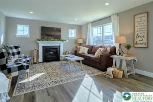 727 Fawn Wy, Pennsburg Boro, PA 18073 - Photo 6