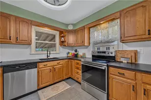 229 N 40th St, Allentown City, PA 18104 - Photo 12