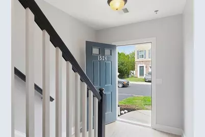 1526 Brookstone Place, Hellertown, PA 18055 - Photo 2