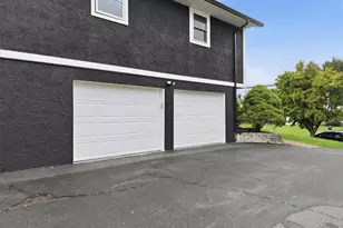 2930 Oakland Rd, Bethlehem City, PA 18017 - Photo 2