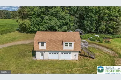 2415 Stagecoach Road W, Towamensing Twp, PA 18071 - Photo 2