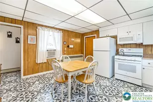 428 Center Ave, Jim Thorpe Boro, PA 18229 - Photo 4