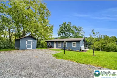 470 N Shore Drive, Windsor Castle, PA 19534 - Photo 2