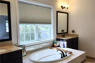 6493 Fox Glove Ln, Upper Saucon Township, PA 18034 - Photo 32