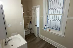 24 N 11th St, Allentown City, PA 18101 - Photo 6