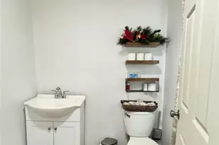 621 Pawnee St, Bethlehem, PA 18015 - Photo 16