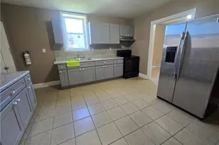 1135 E 4th St, Bethlehem City, PA 18015 - Photo 6