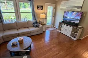 646 Lehigh Gap St, Walnutport Boro, PA 18088 - Photo 8