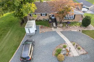 412 Grange Rd, Upper Macungie Township, PA 18106 - Photo 4