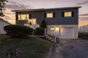 723 Circle Dr, Catasauqua Boro, PA 18032 - Photo 2