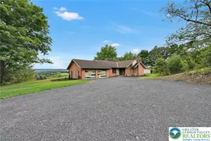 423 Hickory Dr, West Brunswick Twp, PA 17922 - Photo 2