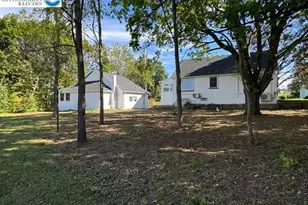 1561 Limeport Pike, Coopersburg Boro, PA 18036 - Photo 2