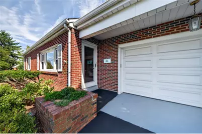 619 Parkway Road, South Whitehall Township, PA 18104 - Photo 8