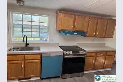 1190 Grange Road #W17, Lower Macungie Township, PA 18104 - Photo 4