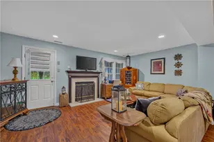 4044 Tournament Ct, Upper Saucon Township, PA 18034 - Photo 14