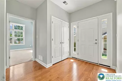 5535 Bayberry Lane, Whitehall Township, PA 18052 - Photo 6
