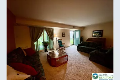 2829 Whitemarsh Place, Lower Macungie Township, PA 18062 - Photo 6
