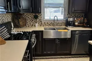 2324 Covington Ave, Bethlehem City, PA 18017 - Photo 8
