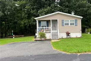 62 W Zimmer Dr, Lehigh Township, PA 18088 - Photo 2