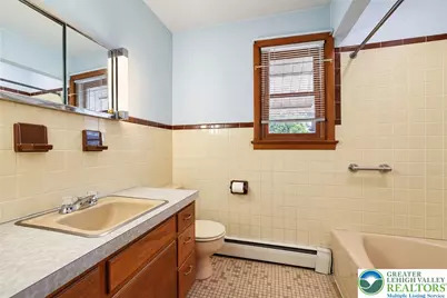 1539 Spring Garden Street, Wilson, PA 18042 - Photo 22