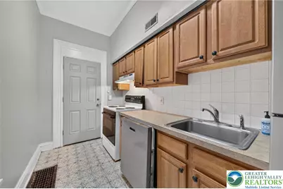 317 N 10th Street, Allentown City, PA 18102 - Photo 2