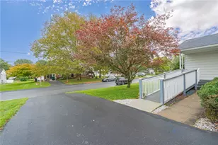 774 Butternut Ln, Easton, PA 18045 - Photo 4