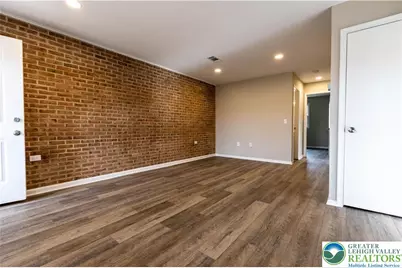 4070 Winfield Terrace, Palmer Twp, PA 18045 - Photo 4