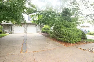 1703 Pinewind Dr, Lower Macungie Township, PA 18011 - Photo 16