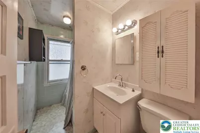 2409 Lennox Street, Wilson Boro, PA 18042 - Photo 26