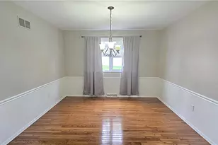 3039 Magnolia Cir, Lower Macungie Township, PA 18062 - Photo 8