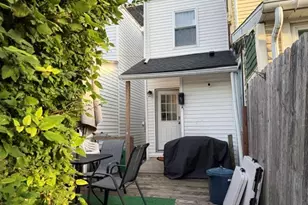 613 W Cedar St, Allentown City, PA 18102 - Photo 2