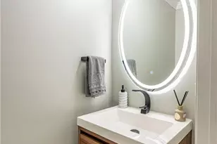 2208 Pembrooke Dr, Lower Macungie Township, PA 18062 - Photo 26