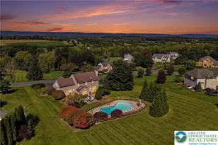 407 Danielle Dr, Bushkill Twp, PA 18064 - Photo 2