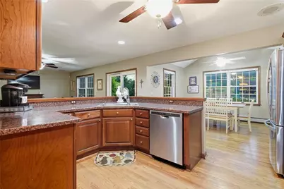 407 Danielle Drive, Bushkill Twp, PA 18064 - Photo 8